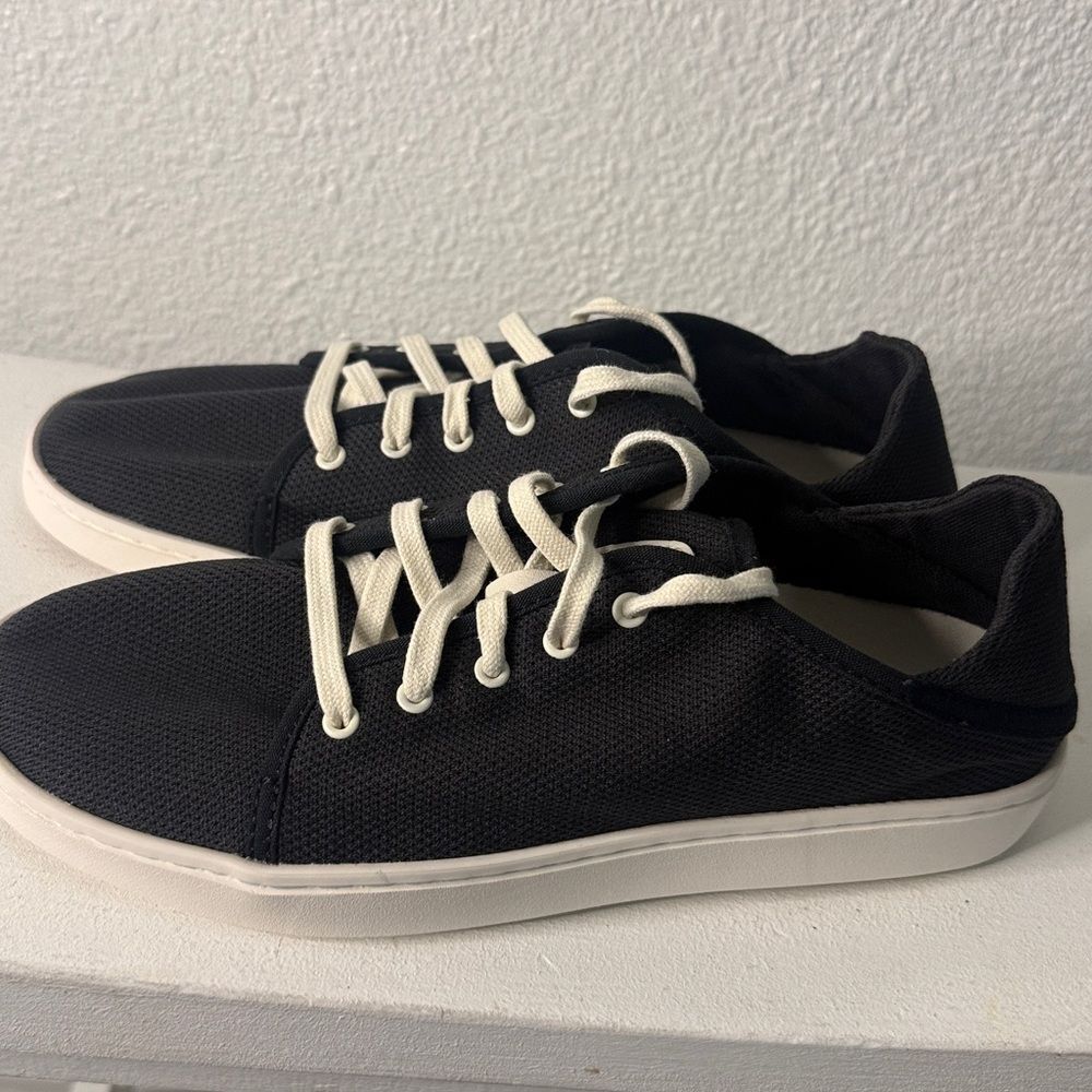 NEW- Olukai- Pehuea Li - Women's Black Canvas Sneakers- Size 8 - Picture 3 of 7